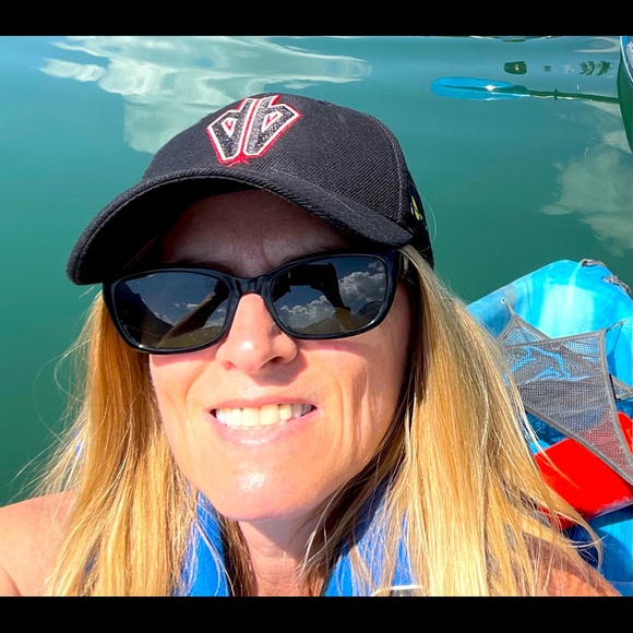 Meet your Posher, Shelley - Picture 1 of 1